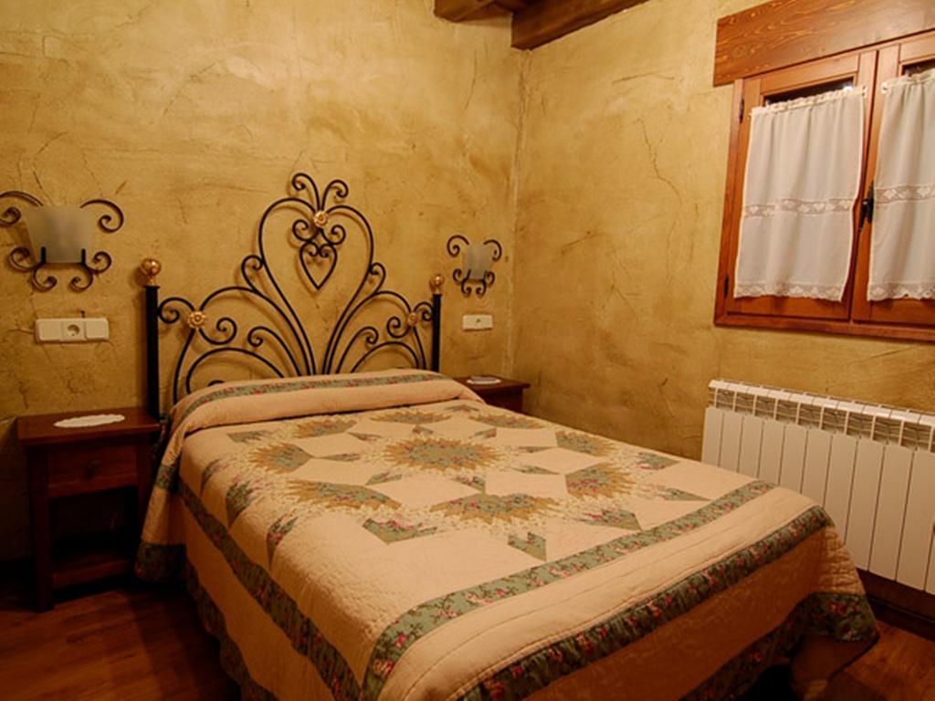 La Casona Del Herrero Navaleno Phòng bức ảnh